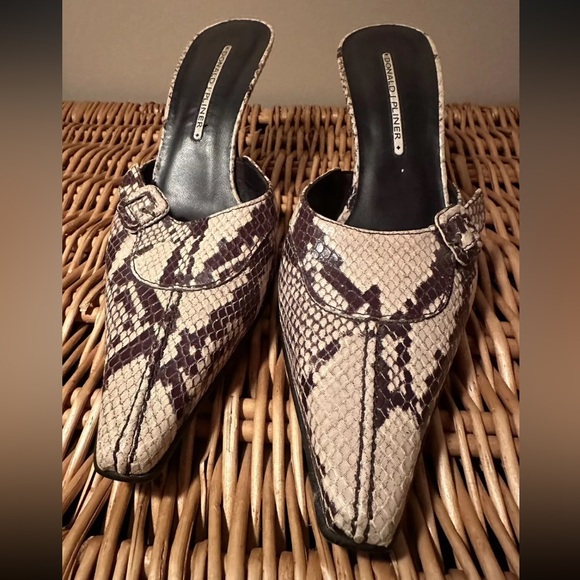 DONALD J. PLINER High Heel Mules. Embossed Python Snake Pattern. Women’s 9 - Picture 9 of 9